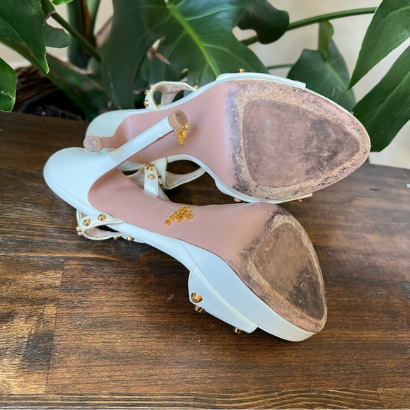 Prada Calzature Donna White Saffiano Leather Gold Studded Heels EU39.5 - Picture 14 of 16